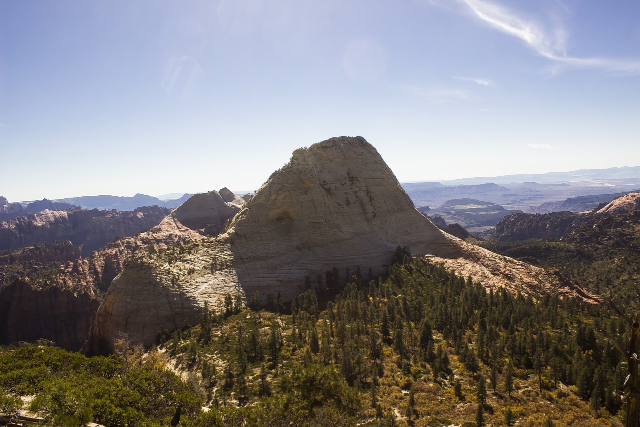 Eco-Friendly Ways to Enjoy the United States’ Zion National Park